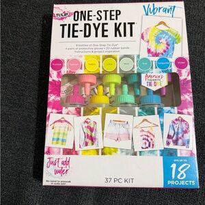 Vibrant One-Step Tie-Dye Kit - Multicolor, unisex, gifts, toys, arts and crafts‎